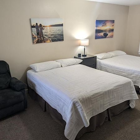 Early American Motel Aurora Ngoại thất bức ảnh
